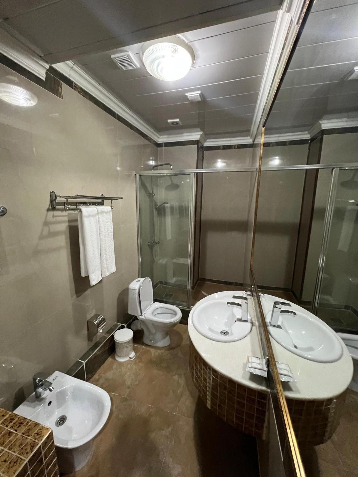 Sary Arka Hotel Shymkent Room photo