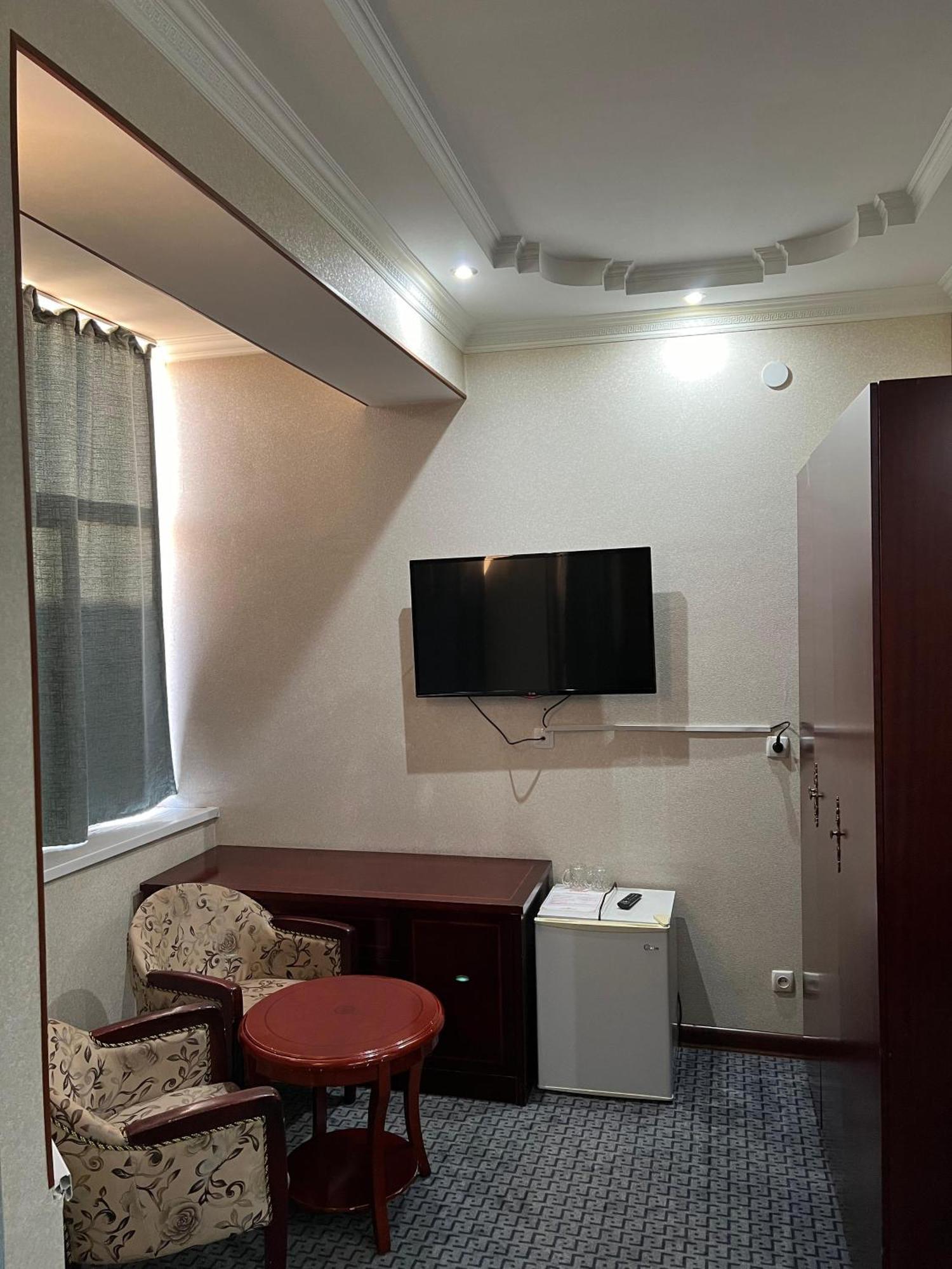 Sary Arka Hotel Shymkent Exterior photo